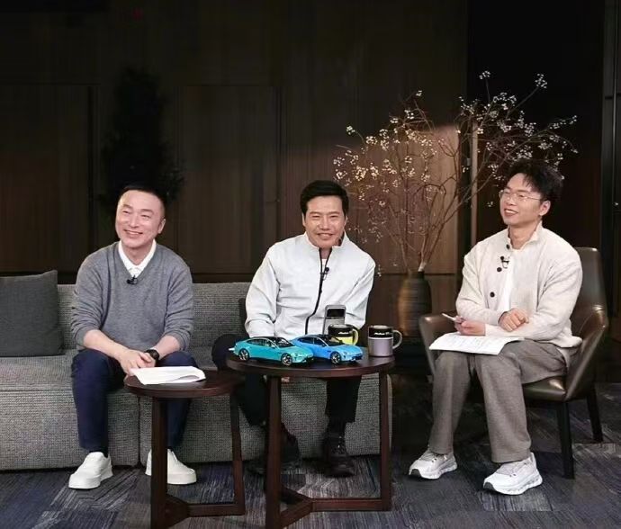 小米SU7改款全面升级，新车发布22.99万元起售