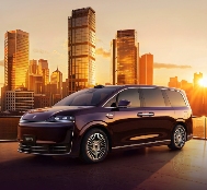 鸿蒙智行智界V9引领50万级新能源MPV新潮流