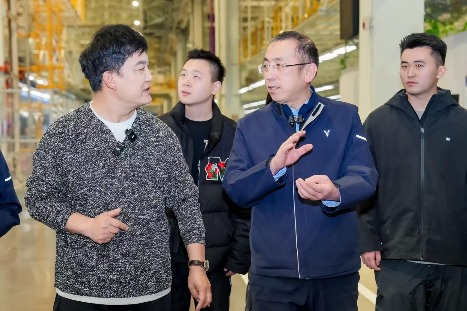 打破传统格局！岚图泰山5000辆交付为华系豪华SUV立起新旗帜